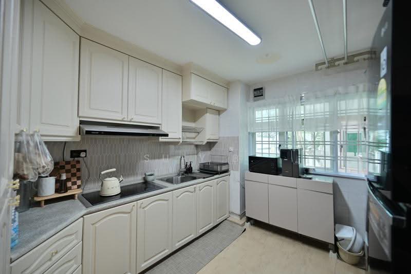 172C Edgedale Plains, 172C Edgedale Plains, Hougang / Punggol / Sengkang, 3 Bedrooms, 1,184 sqft, HDB Flat For Sale, by Sufy B., 500264866 - Kitchen - PropertyGuru.com.sg