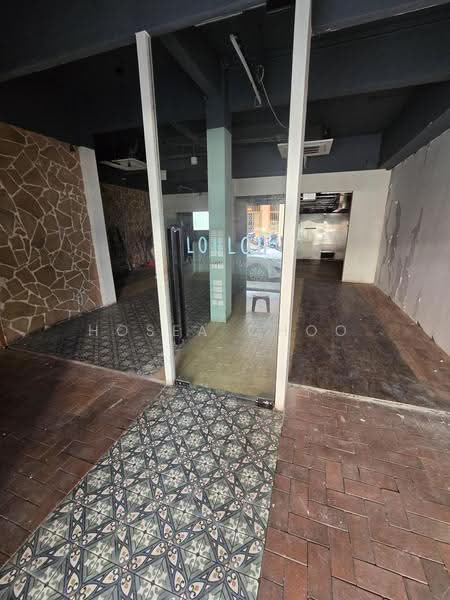 Shop Space for Sale at Keong Siak (FnB/retail), Chinatown / Tanjong Pagar, 1,163 sqft, Shop / Shophouse For Sale, by Hosea Choo, 500264874 - Entrance - CommercialGuru.com.sg