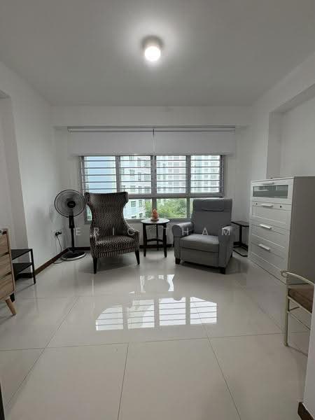 129B Canberra Street, 129B Canberra Street, Sembawang / Yishun, 1 Bedroom, 505 sqft, HDB Flat For Sale, by Eric Tham, 500264876 - Living Room - PropertyGuru.com.sg