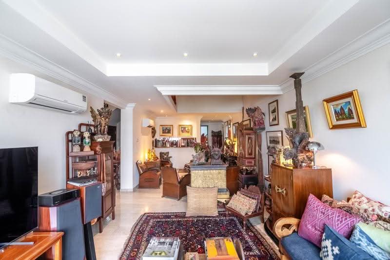 Jervois Jade, 21 Jervois Close, Tanglin / Holland / Bukit Timah, 4 Bedrooms, 2,271 sqft, Apartment For Sale, by Sharon Jany, 500264879 - Living Room - PropertyGuru.com.sg