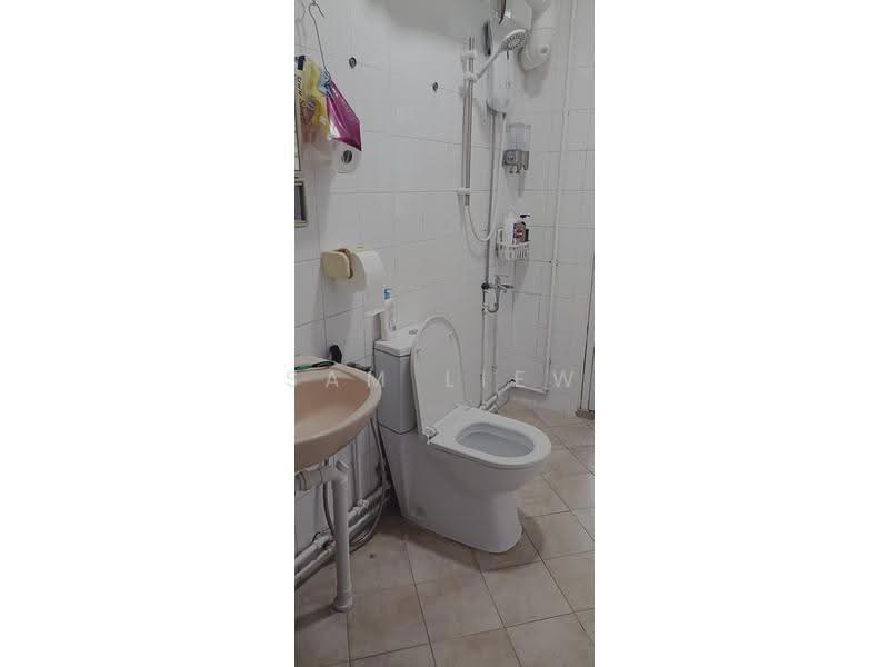 288F Bukit Batok Street 25, 288F Bukit Batok Street 25, Dairy Farm / Bukit Panjang / Choa Chu Kang, Room Rental, 120 sqft, HDB Flat For Rent, by Sam Liew, 500264882 - Bathroom - PropertyGuru.com.sg