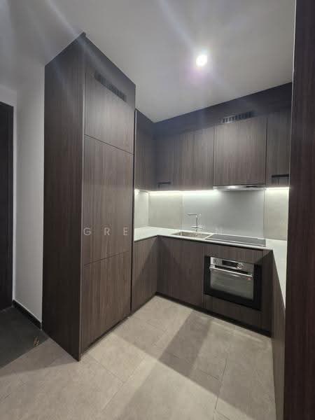 Midtown Modern, 18 Tan Quee Lan Street, Beach Road / Bugis / Rochor, 3 Bedrooms, 904 sqft, Condominium For Sale, by Greg Pan, 500264883 - Kitchen - PropertyGuru.com.sg