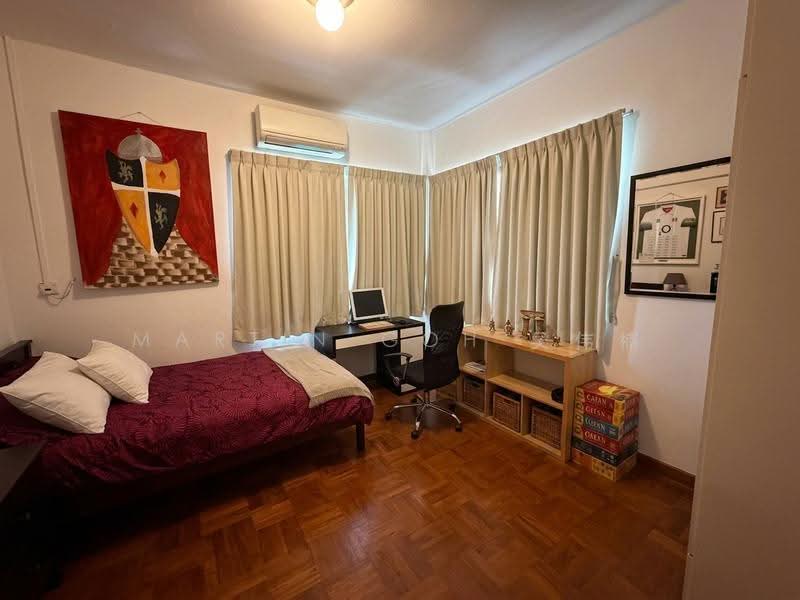 STUNNING VIEWS!! ELEVATED Bungalow. REBUILD POTENTIAL!!, Astrid Hill  | Namly, Tanglin / Holland / Bukit Timah, 5 Bedrooms, 3,500 sqft, Detached House For Sale, by Martin Goh 吴伟楠, 500264885 - Bedroom - PropertyGuru.com.sg