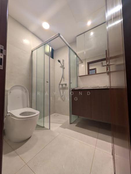 The Sterling, 1001 Bukit Timah Road, Clementi Park / Upper Bukit Timah, 3 Bedrooms, 1,421 sqft, Condominium For Rent, by Raymond Tang, 500264892 - Common Bathroom - PropertyGuru.com.sg