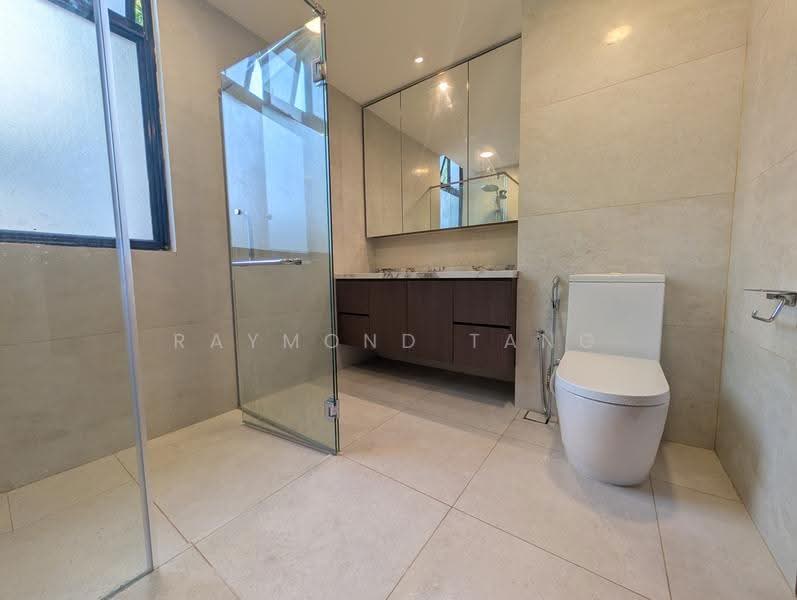 The Sterling, 1001 Bukit Timah Road, Clementi Park / Upper Bukit Timah, 3 Bedrooms, 1,421 sqft, Condominium For Rent, by Raymond Tang, 500264892 - Master Bathroom - PropertyGuru.com.sg