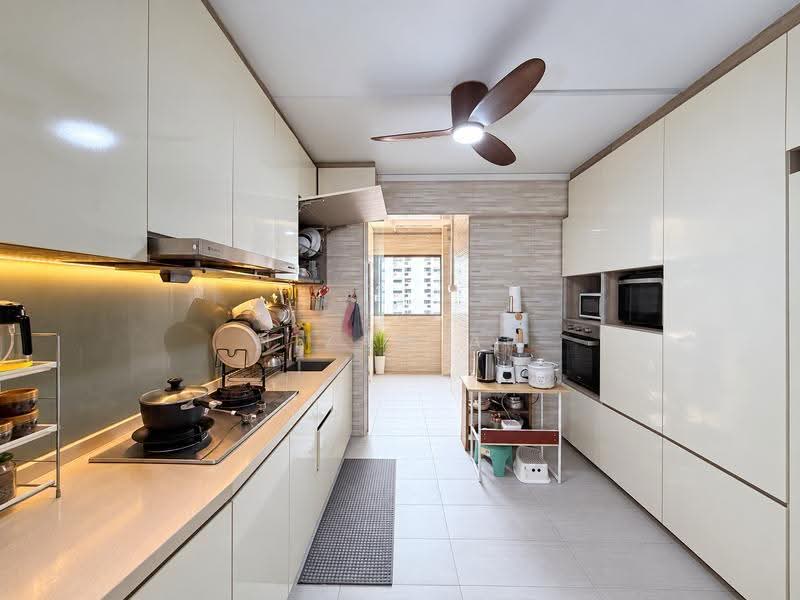 525 Jelapang Road, 525 Jelapang Road, Dairy Farm / Bukit Panjang / Choa Chu Kang, 3 Bedrooms, 1,303 sqft, HDB Flat For Sale, by Nizam AR, 500264893 - Kitchen - PropertyGuru.com.sg
