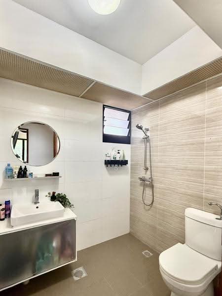 402A Fernvale Lane, 402A Fernvale Lane, Hougang / Punggol / Sengkang, 3 Bedrooms, 1,001 sqft, HDB Flat For Sale, by Azhar Baksin, 500264897 - Master Bathroom - PropertyGuru.com.sg