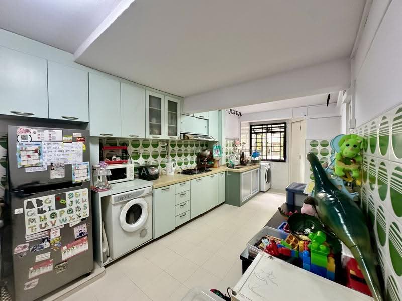 21 Dover Crescent, 21 Dover Crescent, Buona Vista / West Coast / Clementi New Town, 3 Bedrooms, 786 sqft, HDB Flat For Sale, by Jaryl Lin, 500264903 - Kitchen - PropertyGuru.com.sg