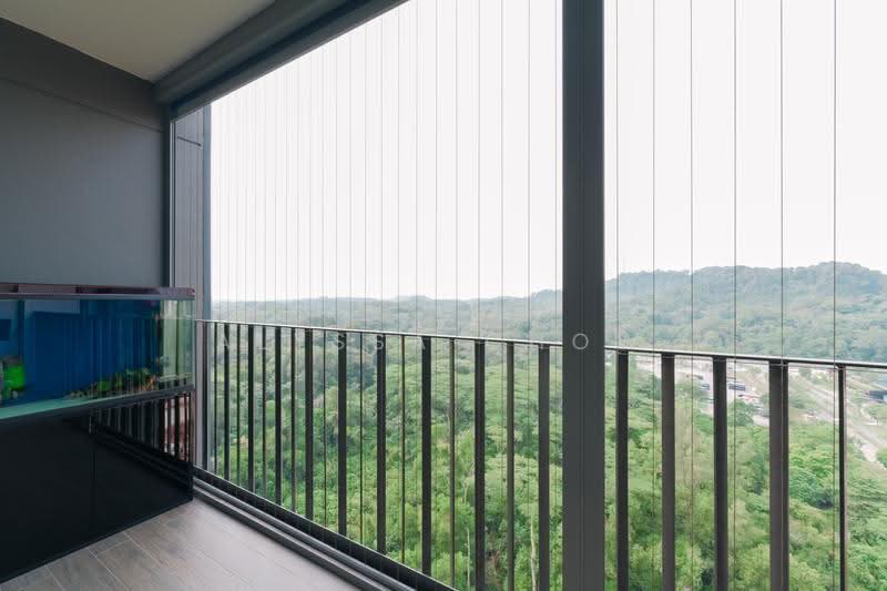 Foresque Residences, 101 Petir Road, Dairy Farm / Bukit Panjang / Choa Chu Kang, 3 Bedrooms, 1,184 sqft, Condominium For Sale, by Alyssa Chow, 500264907 - Balcony - PropertyGuru.com.sg