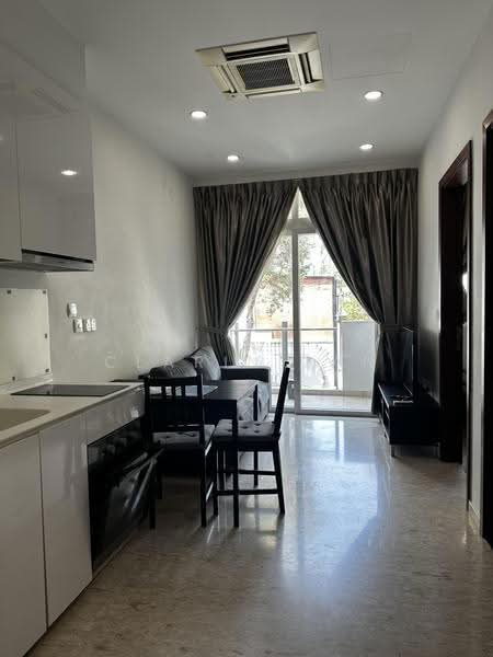 East Village, 430 Upper Changi Road, Bedok / Upper East Coast, 1 Bedroom, 409 sqft, Condominium For Rent, by Clarin Tan, 500264908 - Living Room - PropertyGuru.com.sg
