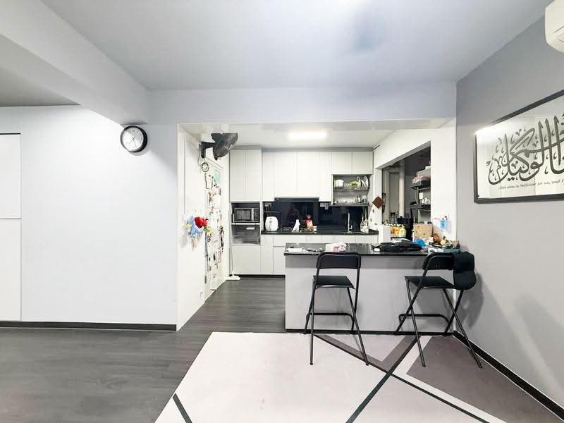 467B Bukit Batok West Avenue 9, 467B Bukit Batok West Avenue 9, Dairy Farm / Bukit Panjang / Choa Chu Kang, 3 Bedrooms, 1,001 sqft, HDB Flat For Sale, by Greg Pan, 500264940 - Kitchen - PropertyGuru.com.sg