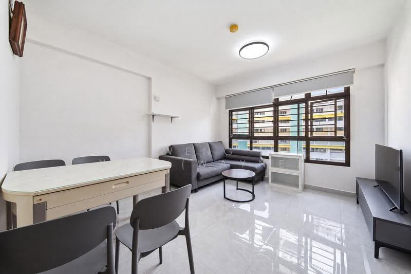 547B Bedok North Avenue 1, 547B Bedok North Avenue 1, Bedok / Upper East Coast, 2 Bedrooms, 732 sqft, HDB Flat For Sale, by Thoo Weng Heng 杜咏恒 (Wayne), 500264973 - Living Room - PropertyGuru.com.sg