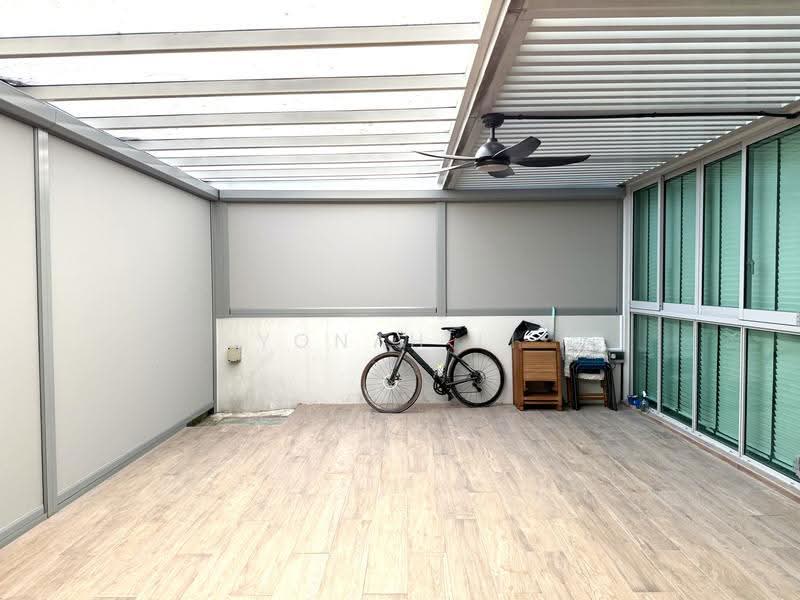 Undervalued 2-Bedroom Patio, Hougang / Punggol / Sengkang, 2 Bedrooms, 1,475 sqft, Condominium For Sale, by Yonah Li, 500264996 - Balcony - PropertyGuru.com.sg