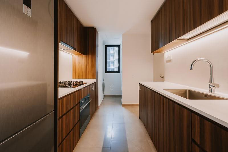 Lentor Modern, 7 Lentor Central, Mandai / Upper Thomson, 3 Bedrooms, 1,109 sqft, Condominium For Sale, by Shanice Lim, 500265010 - Kitchen - PropertyGuru.com.sg