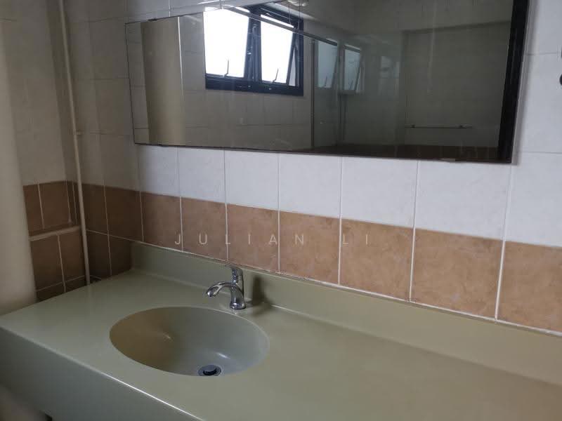 682D Woodlands Drive 73, 682D Woodlands Drive 73, Admiralty / Woodlands, 3 Bedrooms, 1,290 sqft, HDB Flat For Rent, by Julian Li, 500265012 - Bathroom - PropertyGuru.com.sg