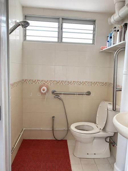 223 Ang Mo Kio Avenue 1, 223 Ang Mo Kio Avenue 1, Ang Mo Kio / Bishan / Thomson, Room Rental, 120 sqft, HDB Flat For Rent, by Joyce Hau, 500265020 - Bathroom - PropertyGuru.com.sg