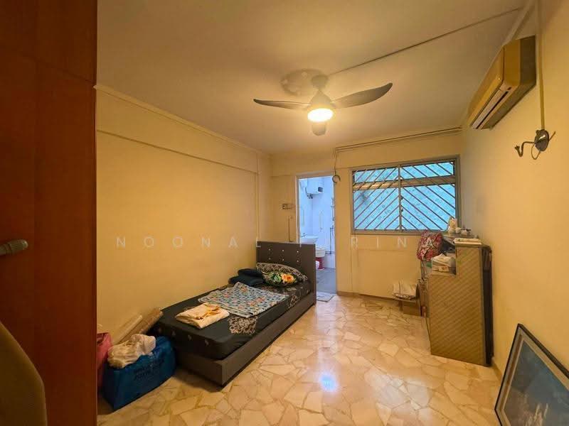 350 Woodlands Avenue 3, 350 Woodlands Avenue 3, Admiralty / Woodlands, 3 Bedrooms, 969 sqft, HDB Flat For Sale, by Noonal Farina, 500265025 - Bedroom - PropertyGuru.com.sg