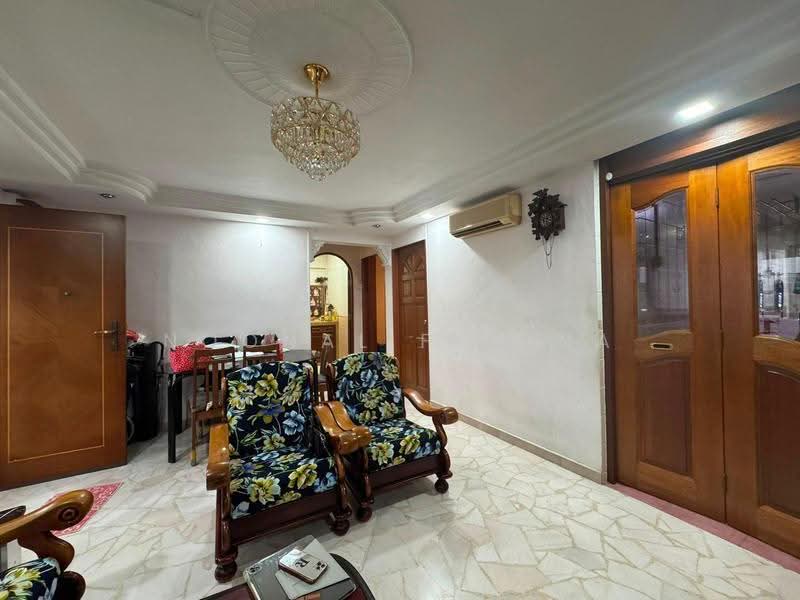 350 Woodlands Avenue 3, 350 Woodlands Avenue 3, Admiralty / Woodlands, 3 Bedrooms, 969 sqft, HDB Flat For Sale, by Noonal Farina, 500265025 - Living Room - PropertyGuru.com.sg