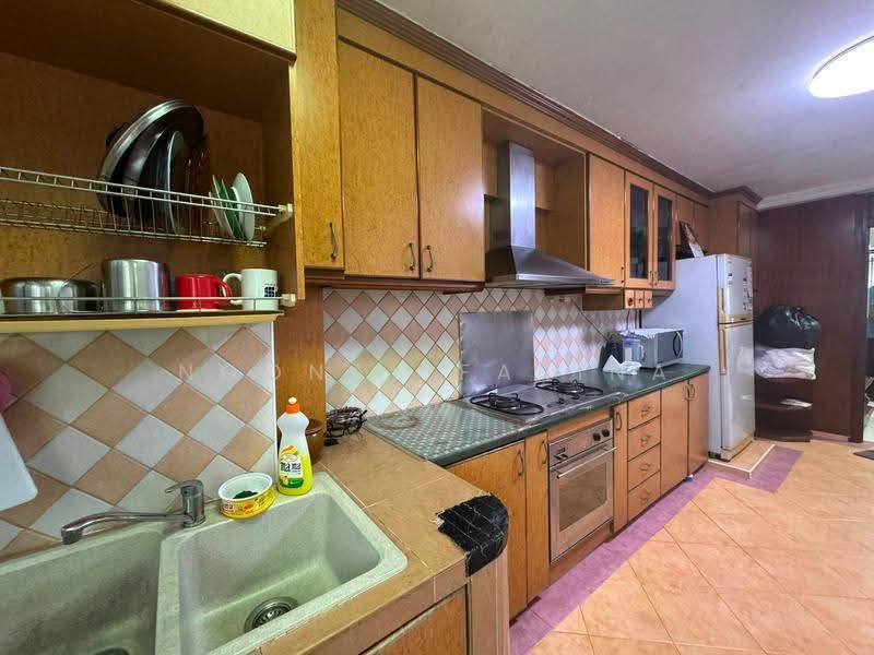 350 Woodlands Avenue 3, 350 Woodlands Avenue 3, Admiralty / Woodlands, 3 Bedrooms, 969 sqft, HDB Flat For Sale, by Noonal Farina, 500265025 - Kitchen - PropertyGuru.com.sg