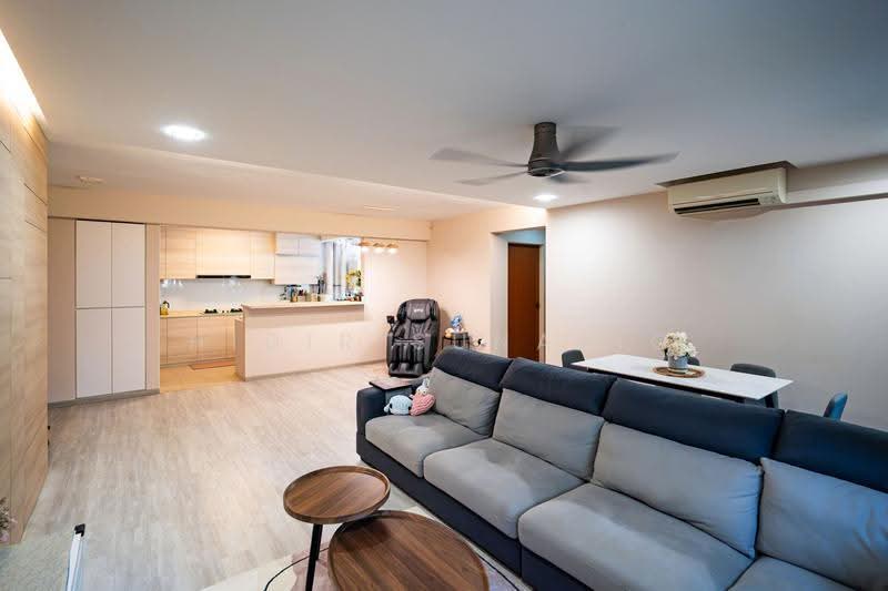 443C Bukit Batok West Avenue 8, 443C Bukit Batok West Avenue 8, Dairy Farm / Bukit Panjang / Choa Chu Kang, 3 Bedrooms, 1,206 sqft, HDB Flat For Sale, by Hidir Sunario, 500265033 - Living Room - PropertyGuru.com.sg