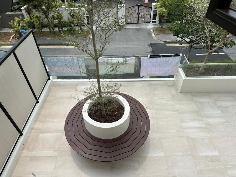 Brand New Semi D at Coronation Road, 7 Coronation Road, Tanglin / Holland / Bukit Timah, 4 Bedrooms, 7,000 sqft, Semi-Detached House For Sale, by Jasmaine Chua, 500265038 - Balcony - PropertyGuru.com.sg