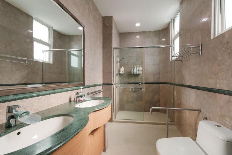 Burgundy Hill, Burgundy Rise, Dairy Farm / Bukit Panjang / Choa Chu Kang, 5 Bedrooms, 3,165 sqft, Semi-Detached House For Sale, by Joy Toh, 500265044 - Bathroom - PropertyGuru.com.sg