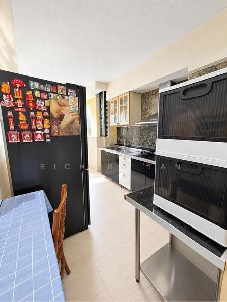 178 Bukit Batok West Avenue 8, 178 178, Dairy Farm / Bukit Panjang / Choa Chu Kang, 2 Bedrooms, 785 sqft, HDB Flat For Sale, by Richard Tan, 500265047 - PropertyGuru.com.sg