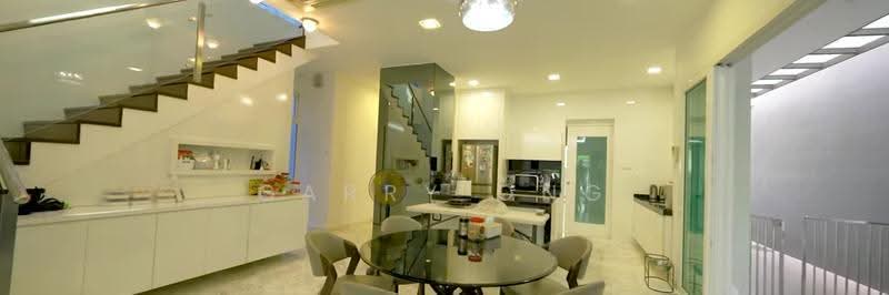 Telok Kurau Renovated Detached! Park 4 Cars, East Coast / Marine Parade, 6 Bedrooms, 6,200 sqft, Detached House For Sale, by Garry Ong, 500265051 - Kitchen - PropertyGuru.com.sg