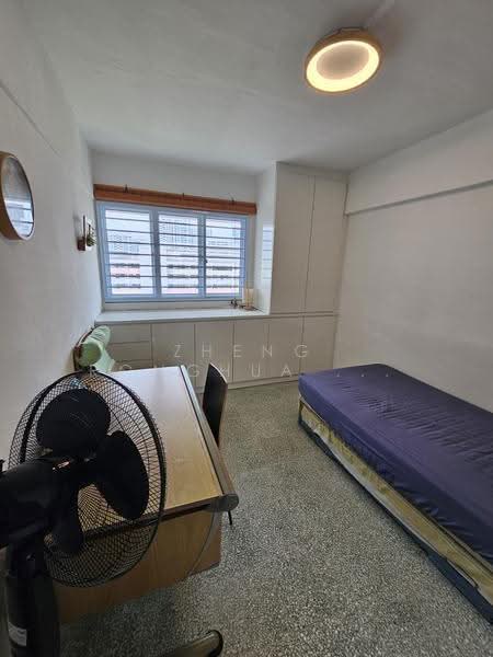 359 Clementi Avenue 2, 359 Clementi Avenue 2, Buona Vista / West Coast / Clementi New Town, 3 Bedrooms, 1,000 sqft, HDB Flat For Rent, by Zheng Ronghua 郑荣华, 500265058 - Bedroom - PropertyGuru.com.sg