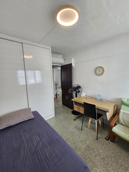 359 Clementi Avenue 2, 359 Clementi Avenue 2, Buona Vista / West Coast / Clementi New Town, 3 Bedrooms, 1,000 sqft, HDB Flat For Rent, by Zheng Ronghua 郑荣华, 500265058 - Bedroom - PropertyGuru.com.sg