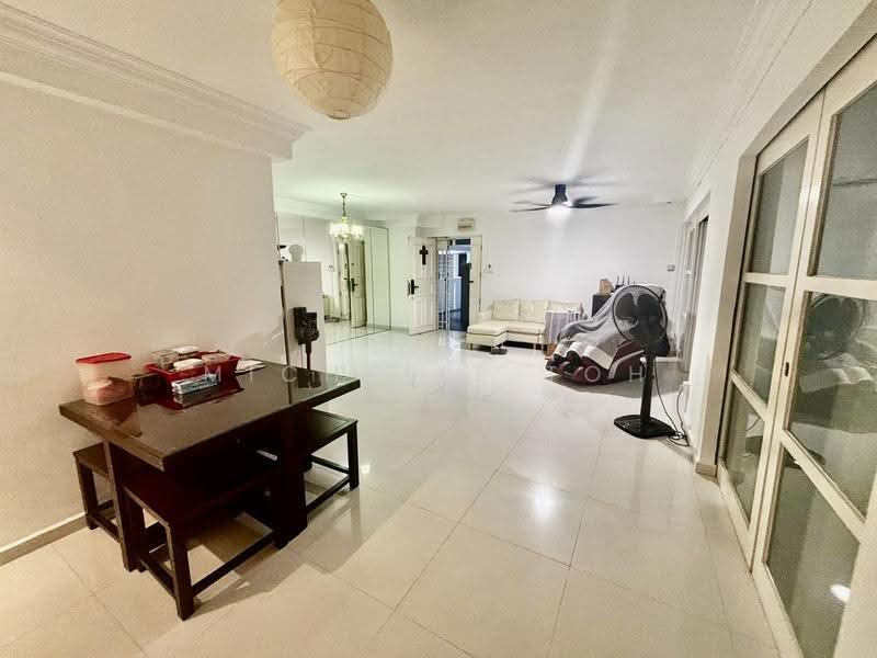 250A Compassvale Street, 250A Compassvale Street, Hougang / Punggol / Sengkang, 3 Bedrooms, 1,410 sqft, HDB Flat For Sale, by Michelle Toh, 500265075 - Living Room - PropertyGuru.com.sg