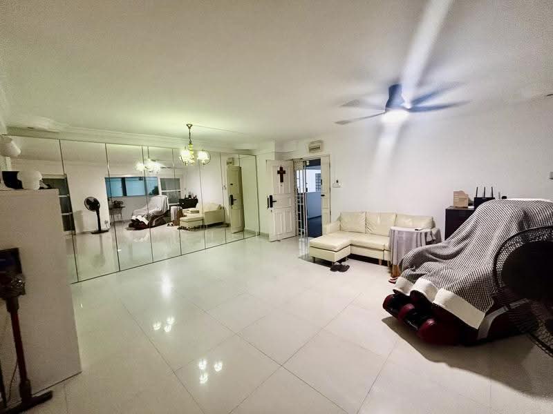 250A Compassvale Street, 250A Compassvale Street, Hougang / Punggol / Sengkang, 3 Bedrooms, 1,410 sqft, HDB Flat For Sale, by Michelle Toh, 500265075 - Living Room - PropertyGuru.com.sg