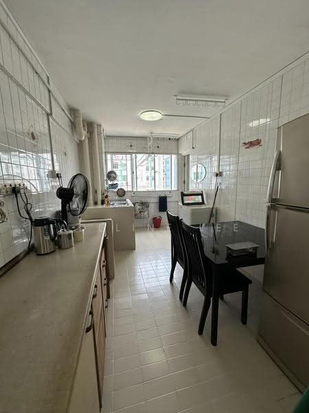 414 Tampines Street 41, 414 Tampines Street 41, Pasir Ris / Tampines, 3 Bedrooms, 904 sqft, HDB Flat For Sale, by Adeline Lee, 500265083 - Kitchen - PropertyGuru.com.sg