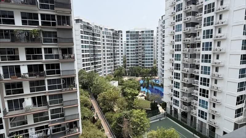 CityLife @ Tampines, 51 Tampines Central 7, Pasir Ris / Tampines, 3 Bedrooms, 1,085 sqft, Condominium For Rent, by Daphne Phua, 500265091 - High floor with enchanting pool view! - PropertyGuru.com.sg