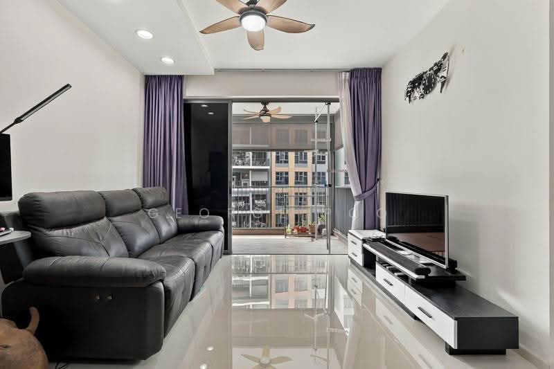 The Visionaire, 182 Canberra Drive, Sembawang / Yishun, 3 Bedrooms, 958 sqft, Condominium For Sale, by George Poo, 500265097 - Living Room - PropertyGuru.com.sg