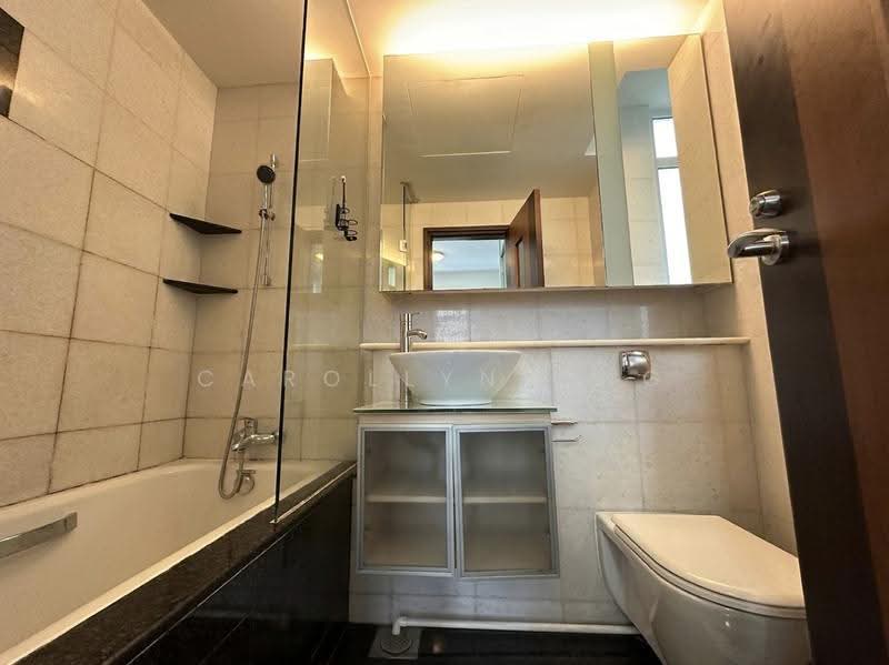 Robertson 100, 100 Robertson Quay, Orchard / River Valley, 2 Bedrooms, 883 sqft, Apartment For Sale, by Carollyn Ong, 500265101 - Bathroom - PropertyGuru.com.sg