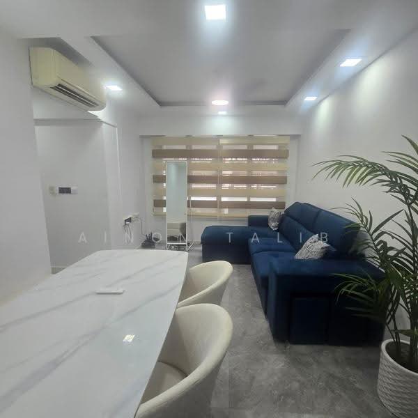663A Punggol Drive, 663A Punggol Drive, Hougang / Punggol / Sengkang, 2 Bedrooms, 700 sqft, HDB Flat For Sale, by Ainon Talib, 500265102 - Living Room - PropertyGuru.com.sg