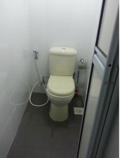63 Kallang Bahru, 63 Kallang Bahru, Balestier / Toa Payoh, 2 Bedrooms, 635 sqft, HDB Flat For Rent, by Johnny Heng, 500265109 - Bathroom - PropertyGuru.com.sg