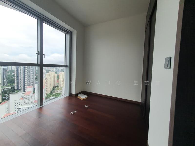 Queens Peak, 3 Dundee Road, Alexandra / Commonwealth, 3 Bedrooms, 850 sqft, Condominium For Sale, by Esther Wang 王芝茵, 500265112 - View - PropertyGuru.com.sg