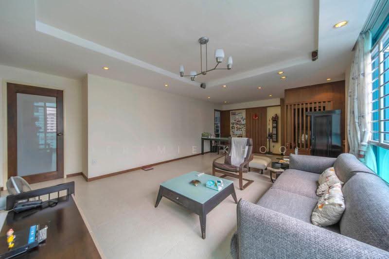 182 Edgefield Plains, 182 Edgefield Plains, Hougang / Punggol / Sengkang, 3 Bedrooms, 1,184 sqft, HDB Flat For Sale, by Jeremie Khoo, 500265113 - Living Room - PropertyGuru.com.sg