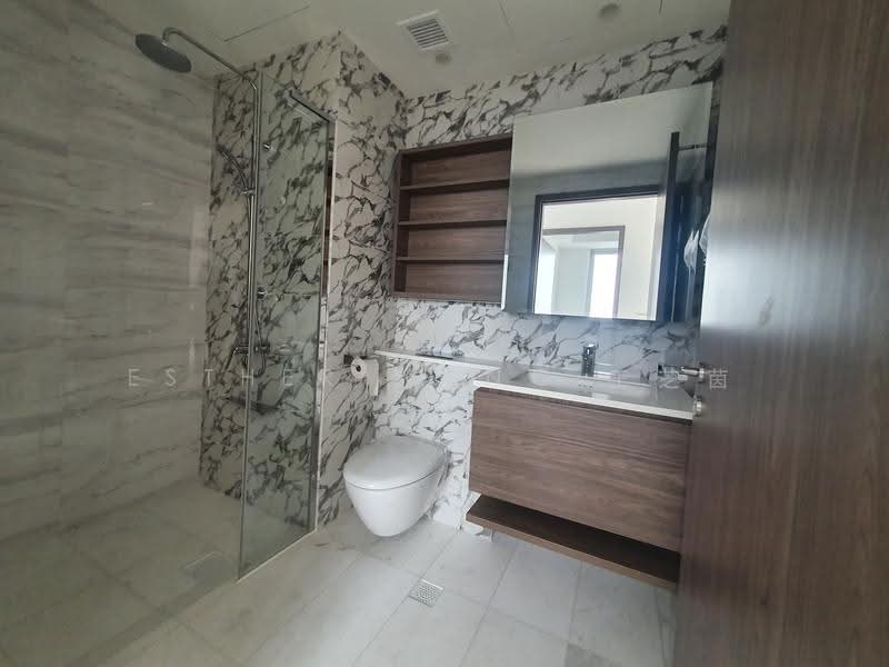 Queens Peak, 3 Dundee Road, Alexandra / Commonwealth, 3 Bedrooms, 850 sqft, Condominium For Rent, by Esther Wang 王芝茵, 500265115 - Bathroom - PropertyGuru.com.sg