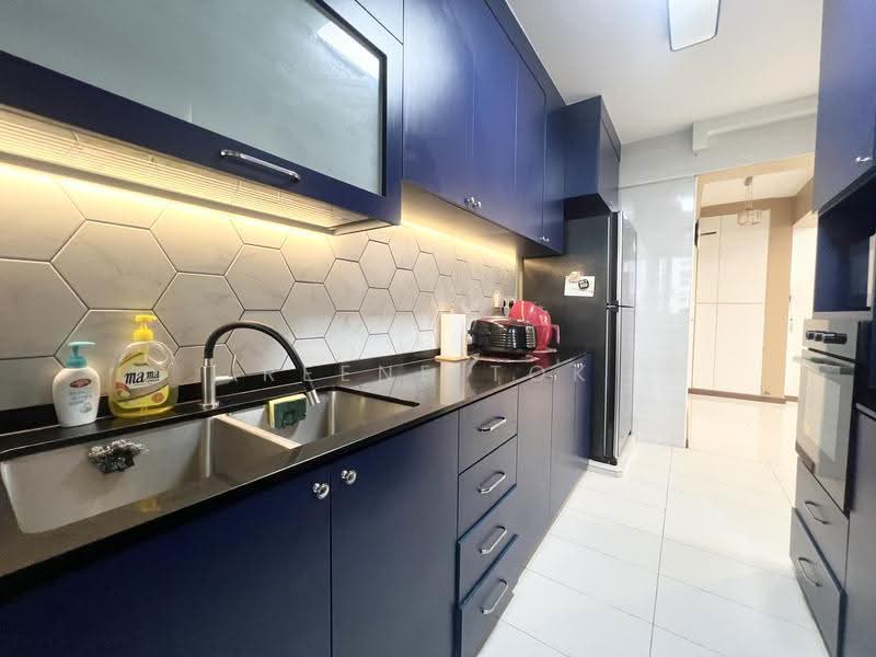 799B Woodlands Drive 60, 799B Woodlands Drive 60, Admiralty / Woodlands, 3 Bedrooms, 1,001 sqft, HDB Flat For Sale, by Reene Tok, 500265117 - Kitchen - PropertyGuru.com.sg