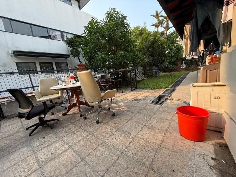 ★ Rare Plot for Redevelopment ★ Golden Opportunity ★ Kovan MRT ★, Kovan Enclave mins walk to MRT, Hougang / Punggol / Sengkang, 4 Bedrooms, 4,200 sqft, Corner Terrace For Sale, by Benson Goh, 500265126 - Exterior - PropertyGuru.com.sg