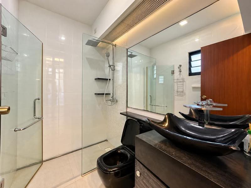28B Dover Crescent, 28B Dover Crescent, Buona Vista / West Coast / Clementi New Town, 2 Bedrooms, 1,032 sqft, HDB Flat For Rent, by Sim Yuxin, 500265127 - Bathroom - PropertyGuru.com.sg