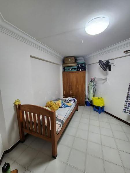 704 Hougang Avenue 2, 704 Hougang Avenue 2, Hougang / Punggol / Sengkang, Room Rental, 150 sqft, HDB Flat For Rent, by Frankie Teo (张文仁), 500265138 - Bedroom - PropertyGuru.com.sg