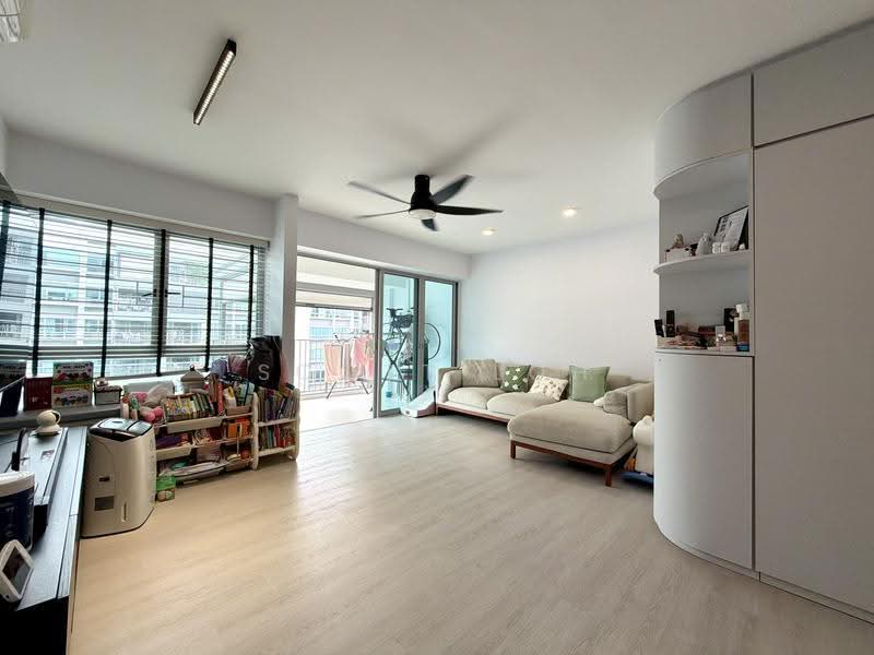 518C Tampines Central 7, 518C Tampines Central 7, Pasir Ris / Tampines, 3 Bedrooms, 1,152 sqft, HDB Flat For Sale, by Scott Loh, 500265140 - Living Room - PropertyGuru.com.sg