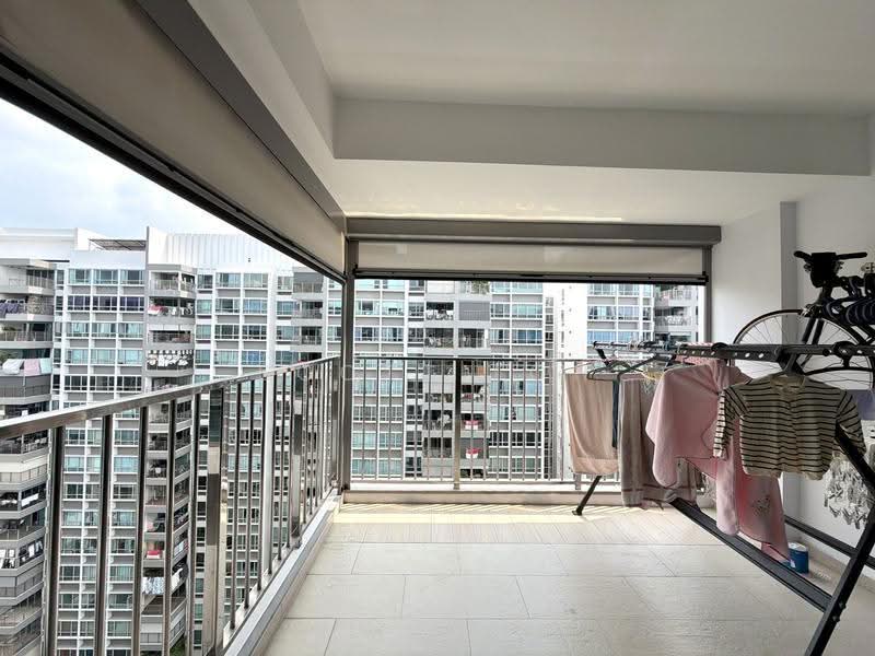 518C Tampines Central 7, 518C Tampines Central 7, Pasir Ris / Tampines, 3 Bedrooms, 1,152 sqft, HDB Flat For Sale, by Scott Loh, 500265140 - Balcony - PropertyGuru.com.sg