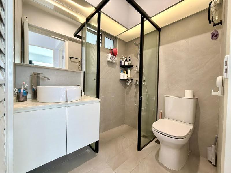 518C Tampines Central 7, 518C Tampines Central 7, Pasir Ris / Tampines, 3 Bedrooms, 1,152 sqft, HDB Flat For Sale, by Scott Loh, 500265140 - Common Bathroom - PropertyGuru.com.sg