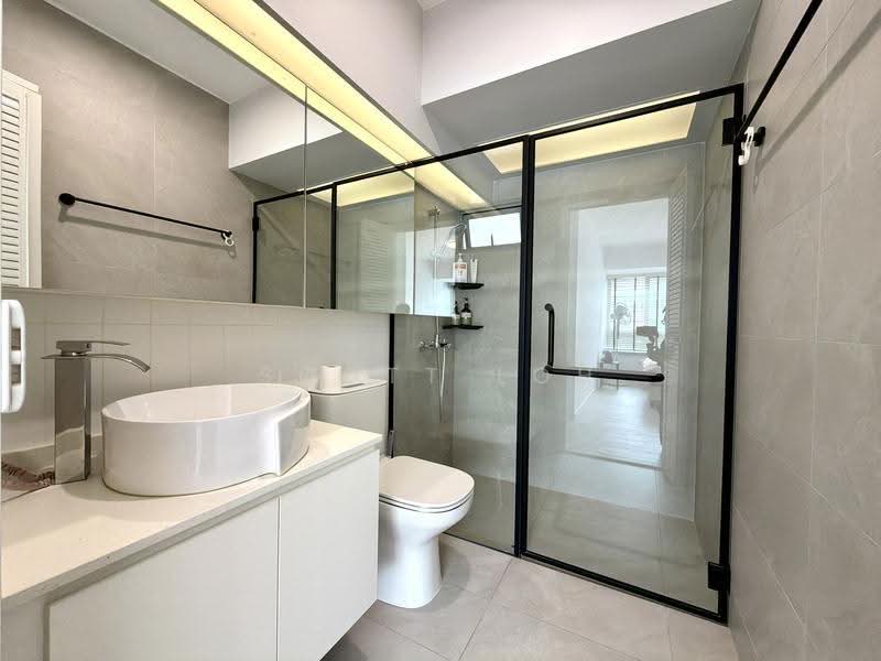 518C Tampines Central 7, 518C Tampines Central 7, Pasir Ris / Tampines, 3 Bedrooms, 1,152 sqft, HDB Flat For Sale, by Scott Loh, 500265140 - Master Bathroom with Rain Shower - PropertyGuru.com.sg