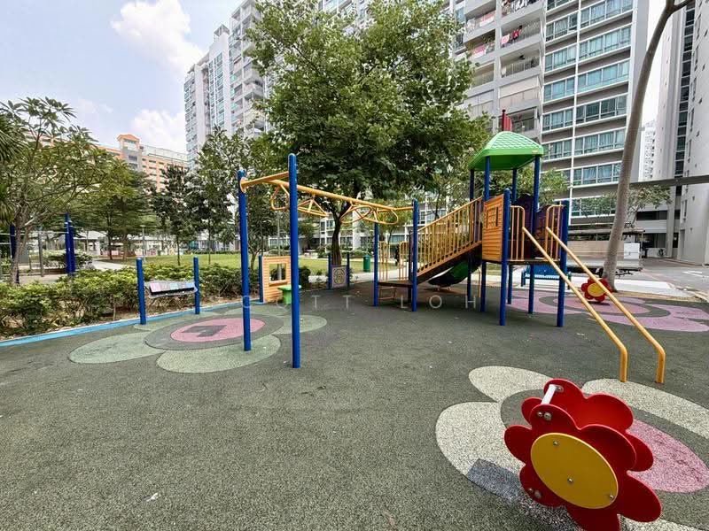 518C Tampines Central 7, 518C Tampines Central 7, Pasir Ris / Tampines, 3 Bedrooms, 1,152 sqft, HDB Flat For Sale, by Scott Loh, 500265140 - Playground - PropertyGuru.com.sg